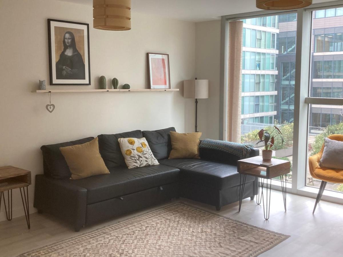 Modern Apartment Located In Cmk Restaurant Quarter Milton Keynes Exterior foto